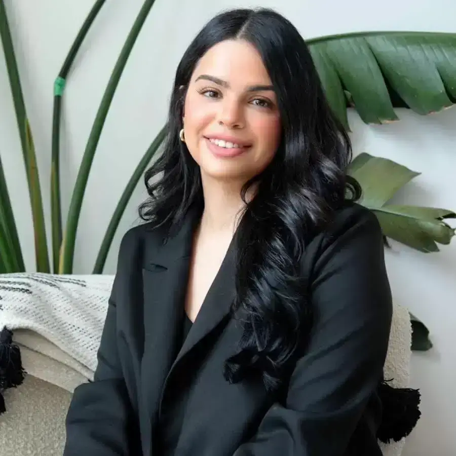 Marina Fahim Psychotherapist 2